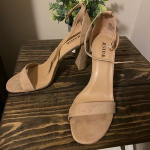 Nude heels size 8.5